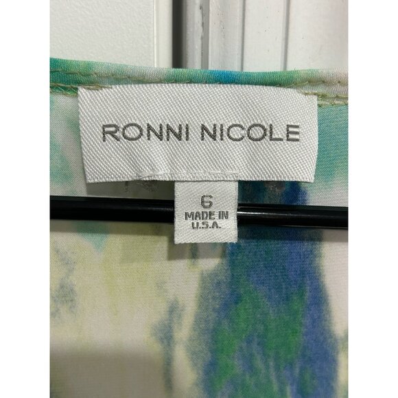 Ronni Nicole Green and Blue Abstract Print Cap Sleeve Twist Front Dress SZ 6 - Picture 5 of 9